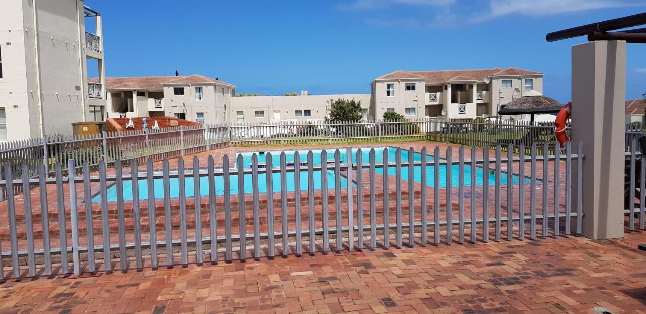 Hermanus Beach Club Esterno foto